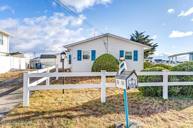 39 S Los Angeles Dr, Little Egg Harbor Township, NJ 08087 - photo 2