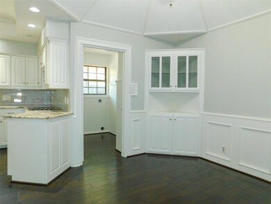 1112 Abbots Ln, Denton, TX 76205 - photo 7