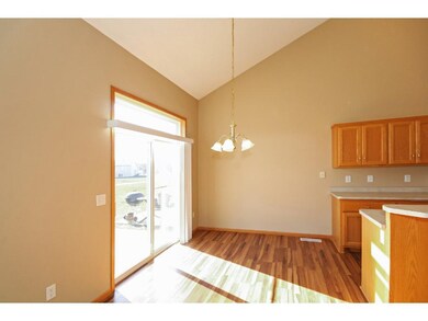 Dine in Kitchen