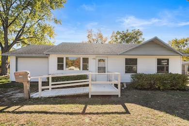 1905 Rainbow View, Urbana, IL 61802 - photo 2