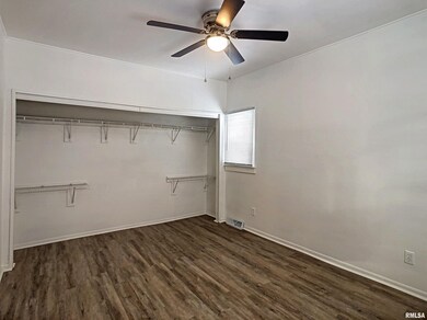 513 18th Ave, Moline, IL 61265 - photo 4