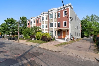 176 Magnolia St unit B, Dorchester, MA 02125 - photo 4