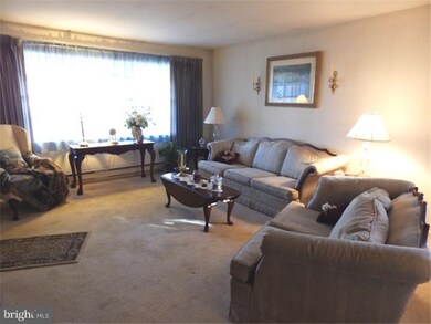 47 Dorchester Dr, Southampton, NJ 08088 - photo 4