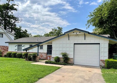 653 W Cedar St, Hurst, TX 76053 - photo 2