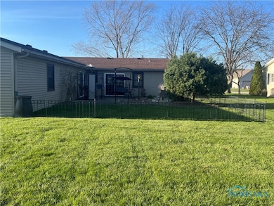 917 Wesley Ave, Bryan, OH 43506 - photo 6