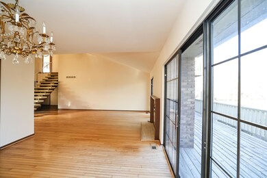 7233 Creeks Bend Dr, West Bloomfield, MI 48322 - photo 3