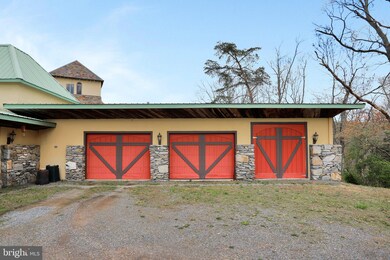 4581 Spohrs Rd, Berkeley Springs, WV 25411 - photo 5