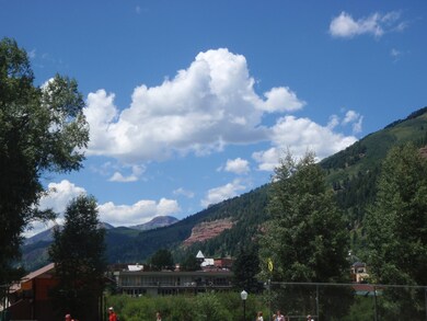 View of Muscatel from Park