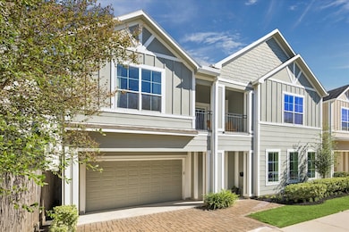 Private drive. Multi-car parking. Sidewalks.