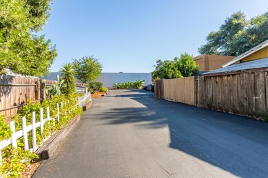 1112 Bond St, Redding, CA 96002 - photo 7