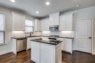 4679 Dozier Rd unit A, Carrollton, TX 75010 - photo 7