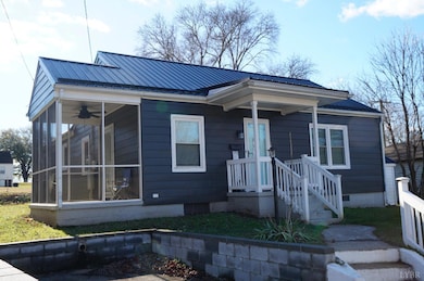 2105 Willow St, South Boston, VA 24592 - photo 2