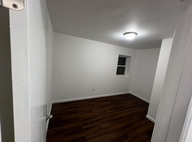 290 Seaview Ave unit 2, Jersey City, NJ 07305 - photo 4