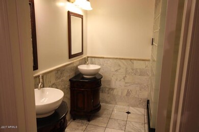 2041 Bath 1