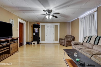 523 S Florida Ave, Columbus, KS 66725 - photo 4