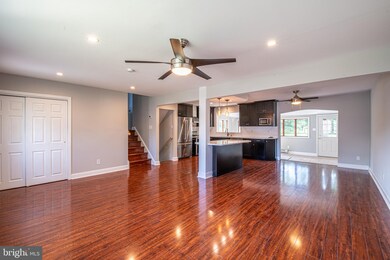 217 Woodlawn Dr, Lansdale, PA 19446 - photo 2