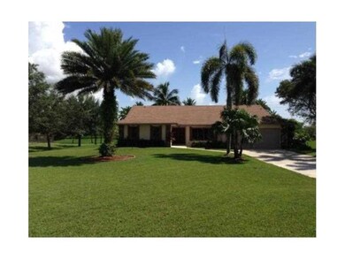 11924 SW 44 St, Davie, FL 33330 - photo 2