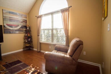 467 Persimmon Dr, Mount Washington, KY 40047 - photo 7