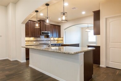 5173 Echo Falls Dr, Alvin, TX 77511 - photo 4