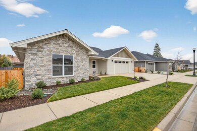 1317 River Run St, Central Point, OR 97502 - photo 5