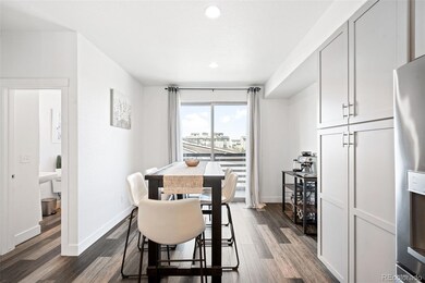 2513 N Newark Ct, Aurora, CO 80010 - photo 3