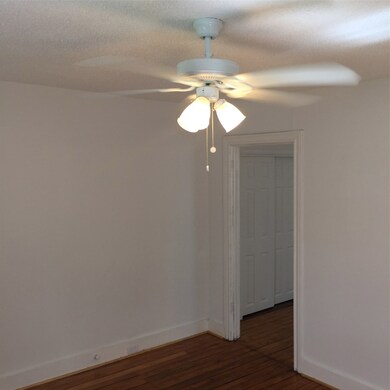 229 Neyland St, Houston, TX 77022 - photo 4