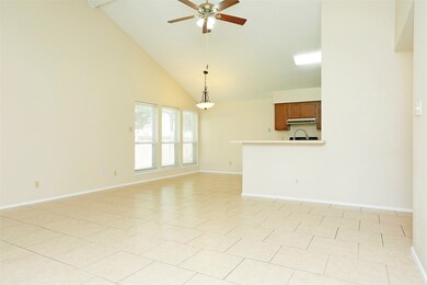 15606 Highfield Dr, Houston, TX 77095 - photo 4