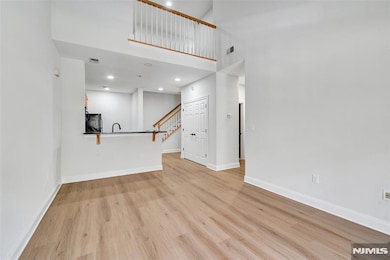 1100 Sterling Dr unit 807, Franklin Lakes, NJ 07417 - photo 4