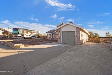 14608 Orchid Dr, Horizon City, TX 79928 - photo 4