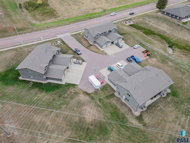 404 N Sioux Blvd, Brandon, SD 57005 - photo 5