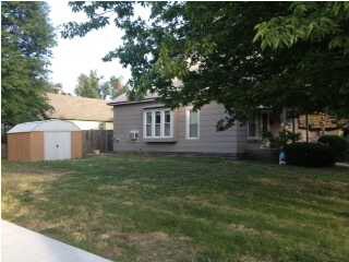 Large Side yard and storage shed stays with proper
