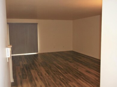 2375 Garfield St unit 103, Gary, IN 46404 - photo 3