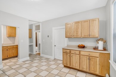 109 Harrishof St unit 1, Dorchester, MA 02121 - photo 4