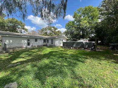 36646 Thompson Ln, Zephyrhills, FL 33541 - photo 5