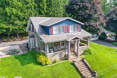 811 W Applegate Ave, Pen Argyl, PA 18072 - photo 2