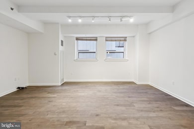 Aria the Condominium unit 3A, Philadelphia, PA 19102 - photo 3