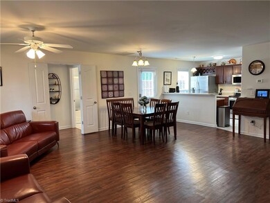 172 Pinewood Lane - #102