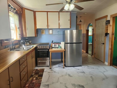 34 Cedar St, East Millinocket, ME 04430 - photo 2