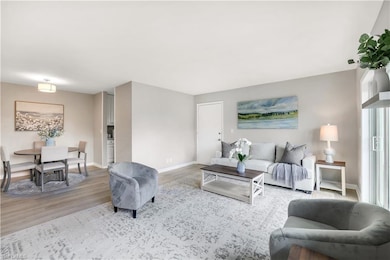 Central Gardens unit 313, Naples, FL 34102 - photo 7