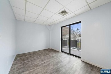 279 Clark St unit B2, Hackensack, NJ 07601 - photo 5