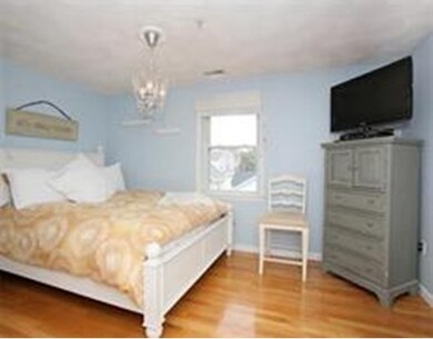 10 Middle St, Waltham, MA 02451 - photo 5