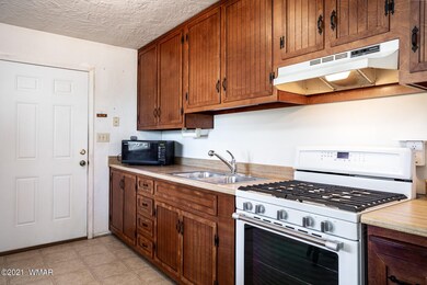 2076 Shadow Pines Drive