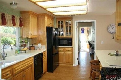 Kitchen that is warm and inviting