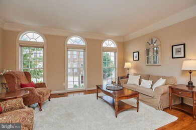 9054 Tanyard Ln, Lorton, VA 22079 - photo 5