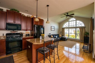 5478 Spring Ridge Dr W, Macungie, PA 18062 - photo 2