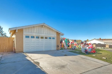 1302 Valencia Loop, Chula Vista, CA 91910 - photo 3