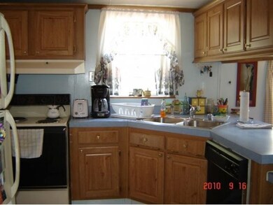 109 Pondview Rd, Swanzey, NH 03446 - photo 4