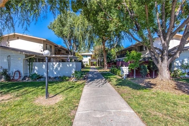 135 N Center St, Redlands, CA 92373 - photo 2