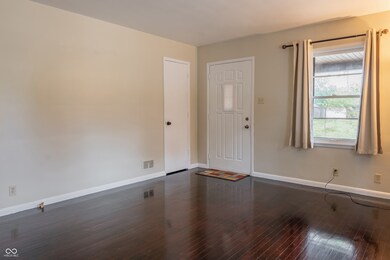 302 N 6th Ave, Beech Grove, IN 46107 - photo 5