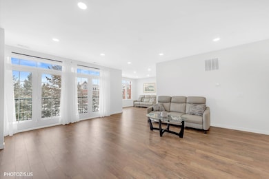 640 Mchenry Rd unit 301, Wheeling, IL 60090 - photo 3